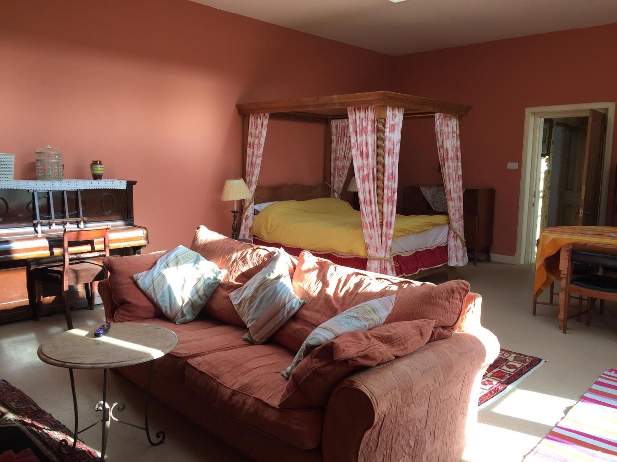 Gilchristland Organic Farm Retreat Bed & Breakfast Closeburn ภายนอก รูปภาพ
